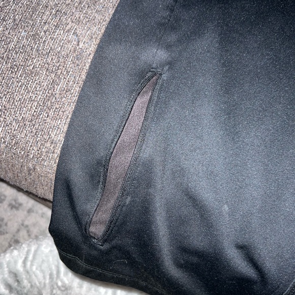 Mens Large north face zip up left pocket ripped off - Picture 3 of 3